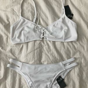 Abercrombie NWT front tie bikini